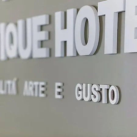 Mane Boutique Hotel