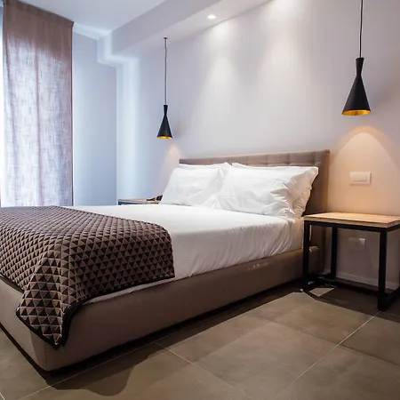 Mane Boutique 3*